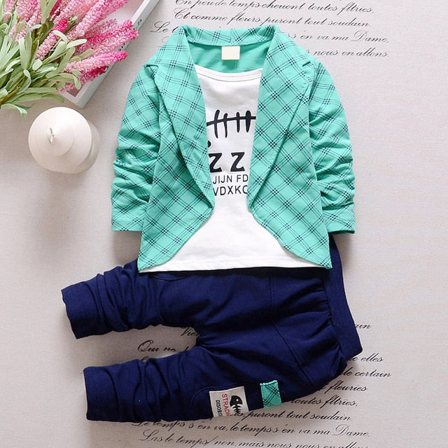 Spring and Autumn Boys Clothes Set Cute Mickey Cotton Hooded Coat + T-shirt + Pants 3PCS Set Casual Kids Sportswear